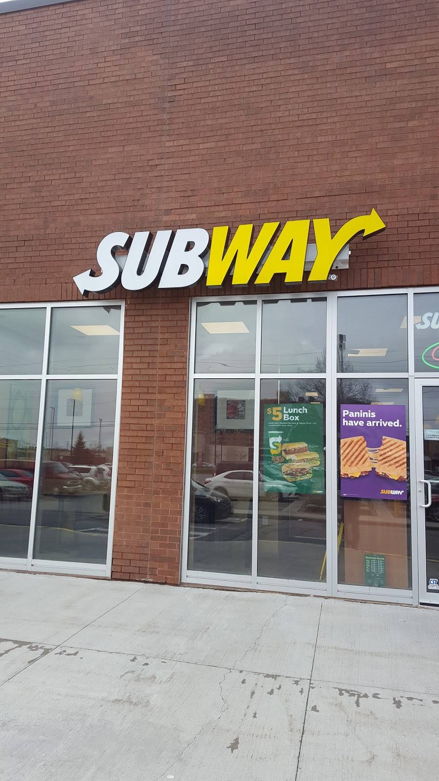 Subway | meal takeaway | Merivale Mall, 1642 Merivale Rd Unit 60, Nepean, ON K2G 4A1, Canada | 6132253349 OR +1 613-225-3349