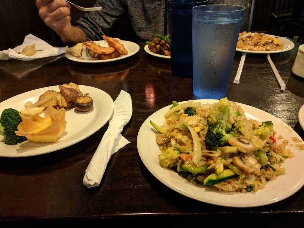 China House | restaurant | 1900 Sycamore Rd, DeKalb, IL 60115, USA | 8157480032 OR +1 815-748-0032