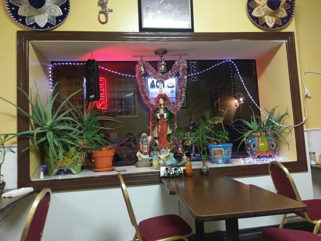 El Paraiso Mexicano | restaurant | 72 E Penn St, Norristown, PA 19401, USA | 6102723455 OR +1 610-272-3455