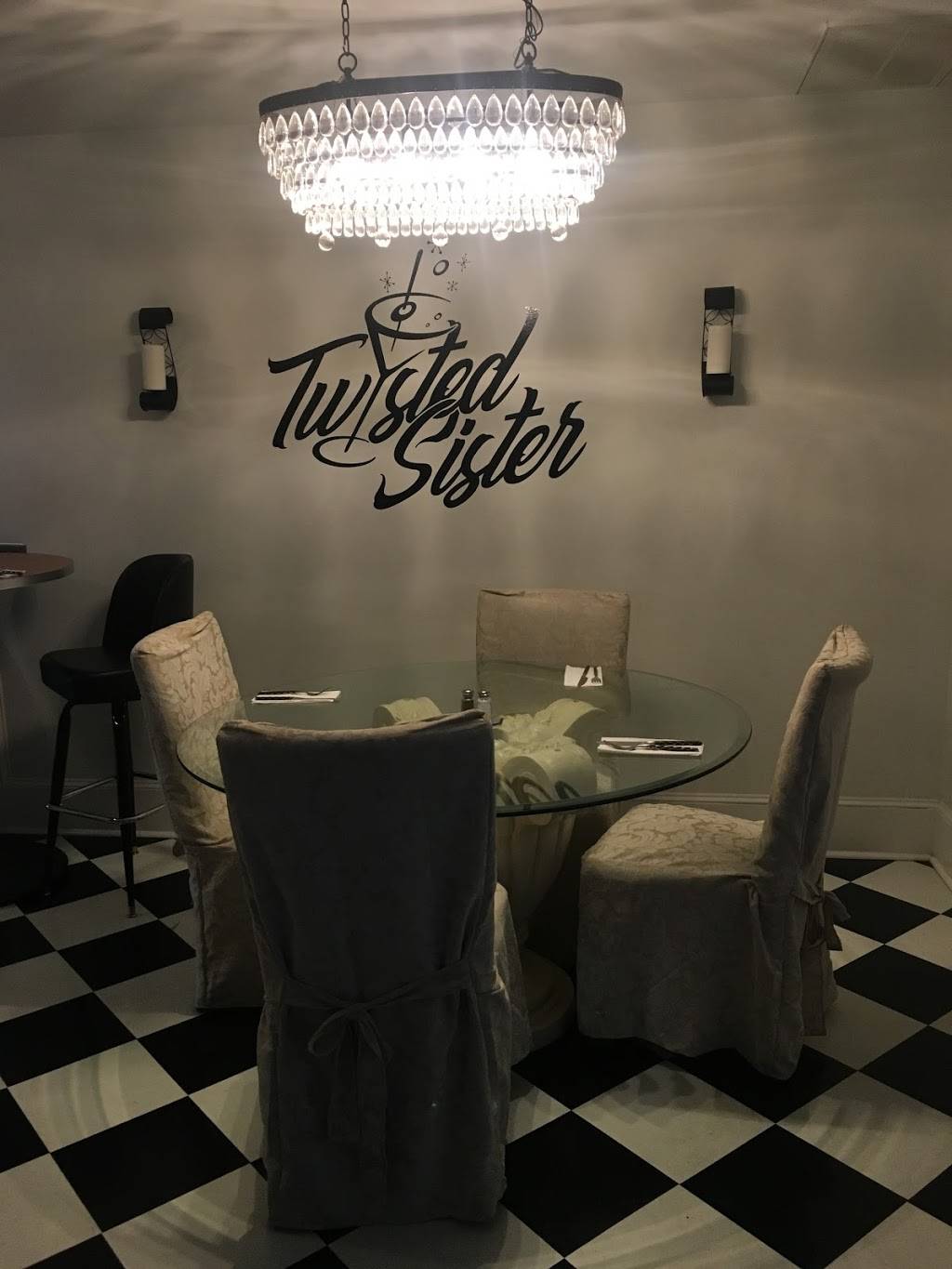 Dupree House | restaurant | 709 S 3rd St, Smithfield, NC 27577, USA | 9199899909 OR +1 919-989-9909