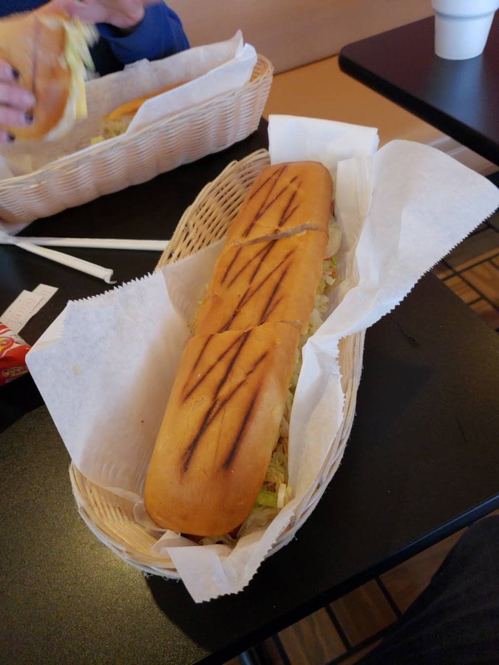 Highland Super Submarine Sandwich Shop | meal takeaway | 3316 Summer Ave, Memphis, TN 38122, USA | 9013243728 OR +1 901-324-3728