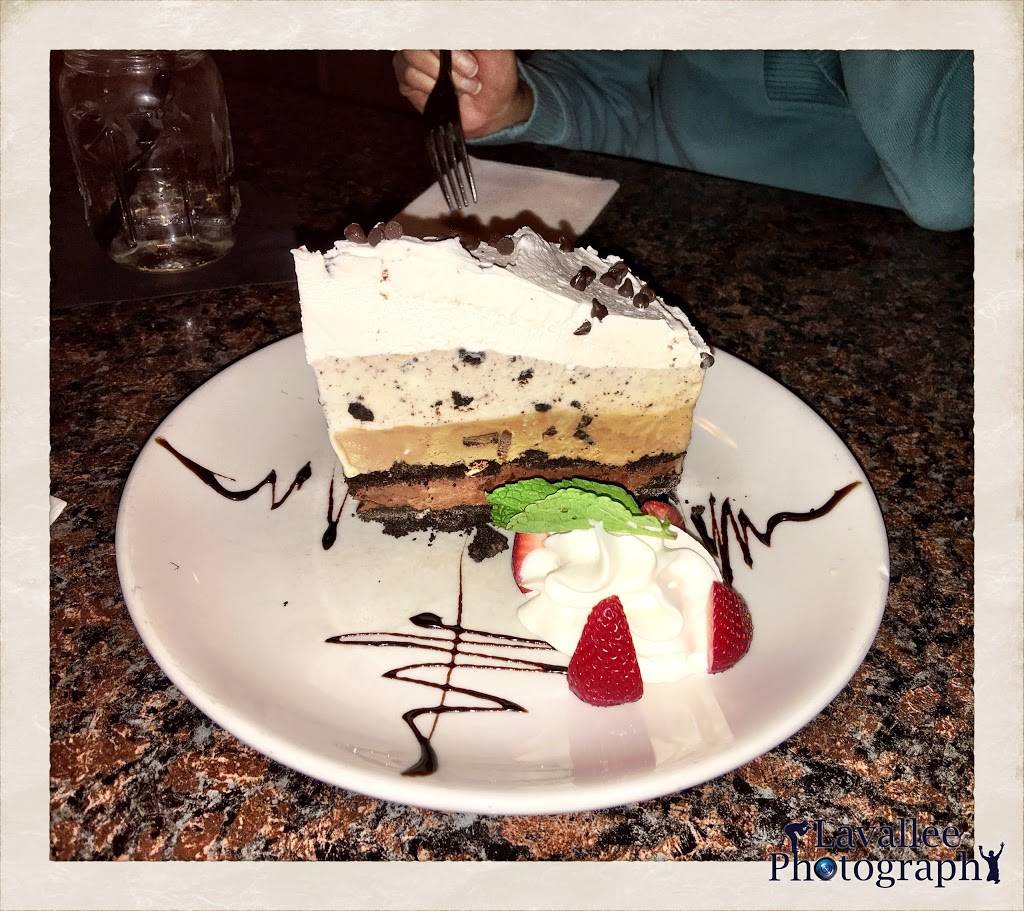 Joeys Bar & Grill | restaurant | 344 Chandler St, Worcester, MA 01602, USA | 5087973800 OR +1 508-797-3800