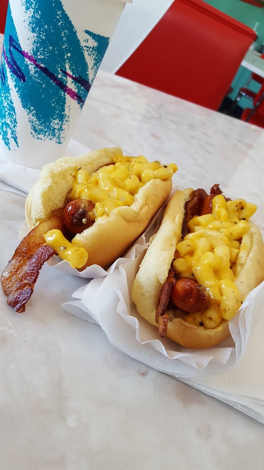 Lock & Dam Dog Shop | restaurant | 7331 Butler St, Pittsburgh, PA 15206, USA | 4123631919 OR +1 412-363-1919