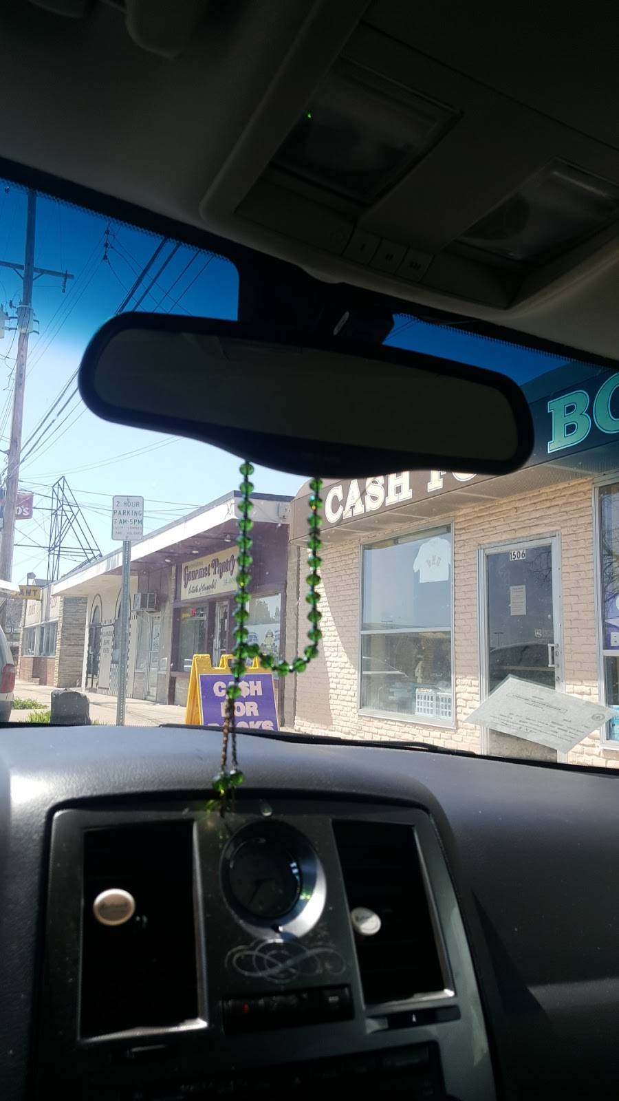 International Gourmet Pantry | restaurant | 1514 W Michigan Ave, Kalamazoo, MI 49006, USA | 2693834909 OR +1 269-383-4909