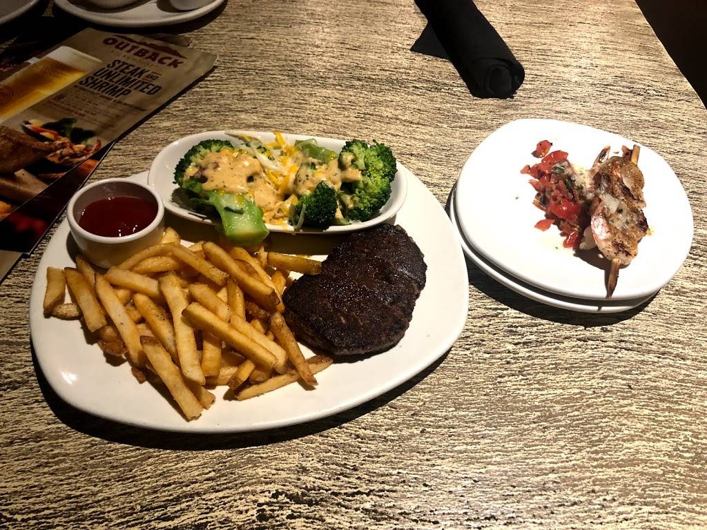Outback Steakhouse | restaurant | 2020 W Brandon Blvd, Brandon, FL 33511, USA | 8136846283 OR +1 813-684-6283