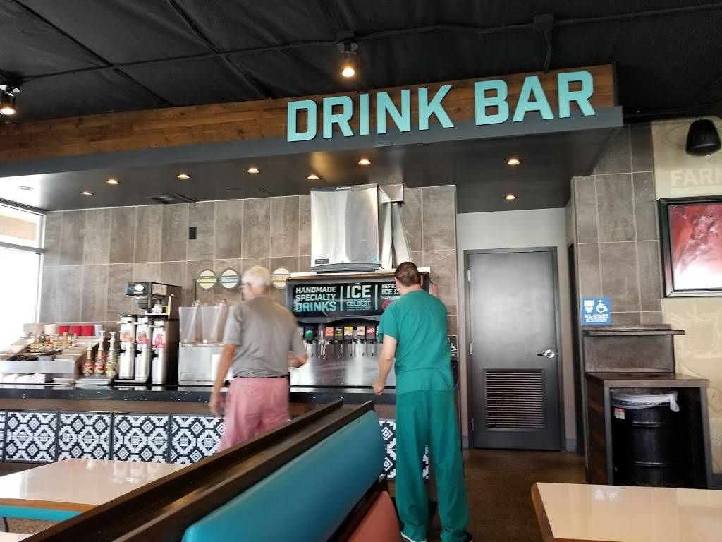 Cafe Rio Mexican Grill | restaurant | 253 E 17th St, Costa Mesa, CA 92627, USA | 9493356800 OR +1 949-335-6800