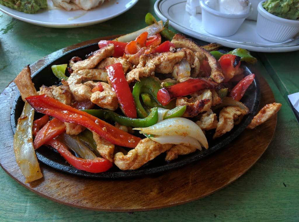 Skinnys Cantina | restaurant | 4705 Center Blvd, Long Island City, NY 11109, USA | 7187298300 OR +1 718-729-8300