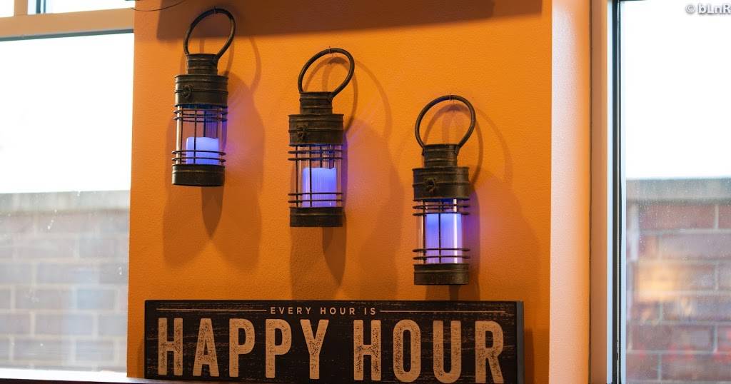 Its A Southern Thing: Kitchen & Bar | restaurant | 1727 Freedom Dr Suite 121, Naperville, IL 60563, USA | 3314575336 OR +1 331-457-5336