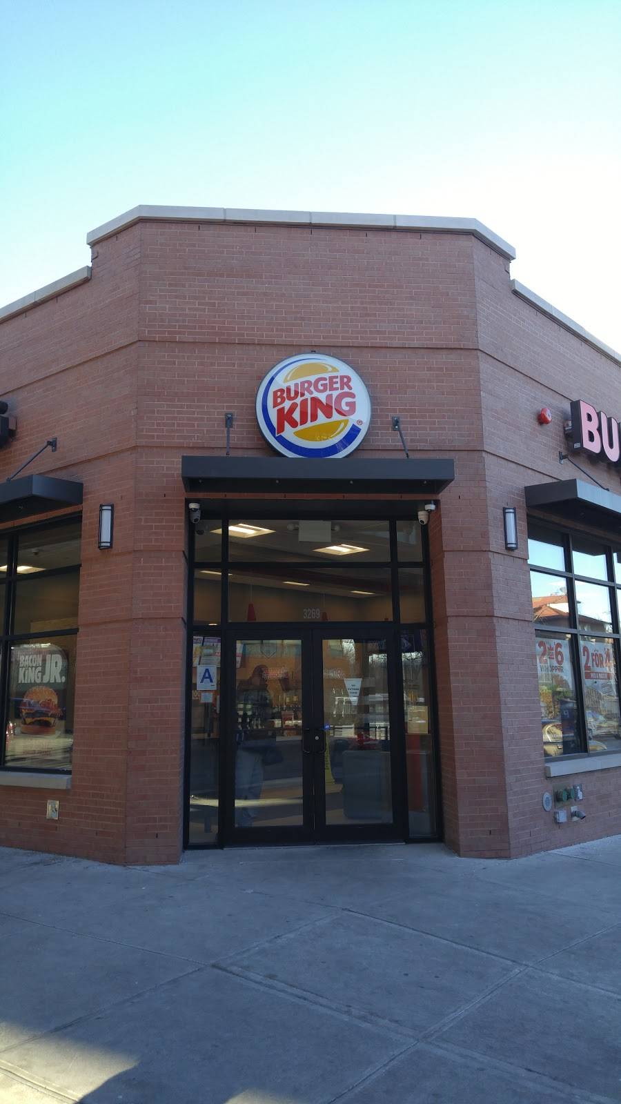 Burger King | restaurant | 3261 Westchester Ave, Bronx, NY 10461, USA | 7184095164 OR +1 718-409-5164