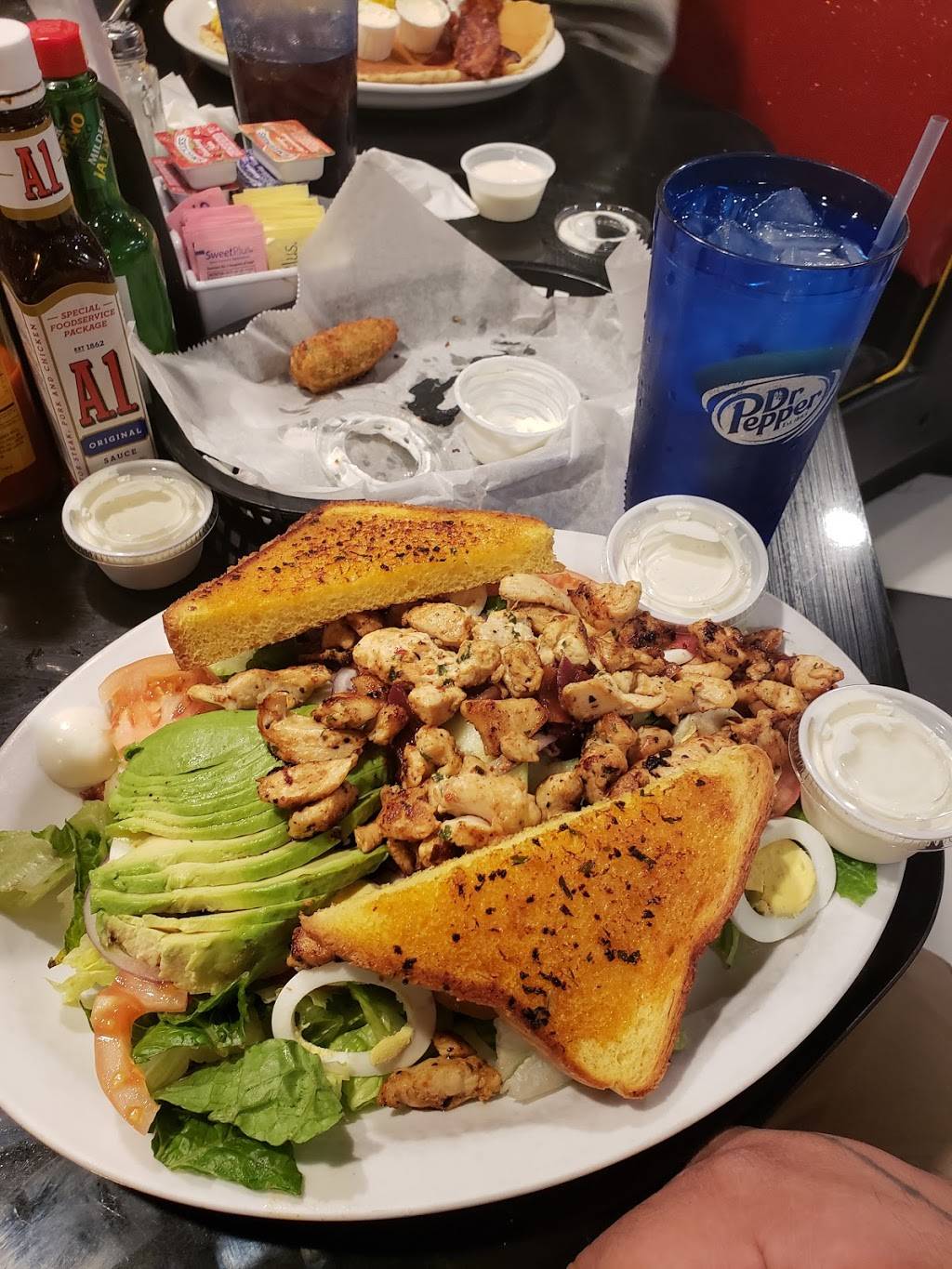 Hot Rod Diner | restaurant | 1515 Herndon Rd, Ceres, CA 95307, USA | 2095810150 OR +1 209-581-0150