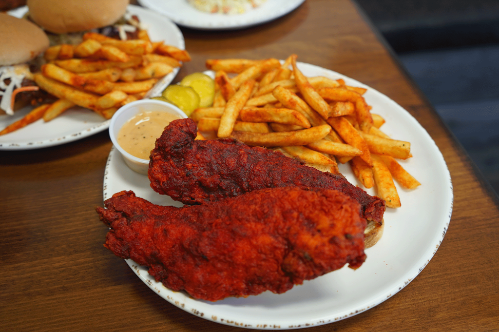 Crazy Ds Hot Chicken | restaurant | 3652 S Virginia St #C1, Reno, NV 89502, USA | 7754209786 OR +1 775-420-9786