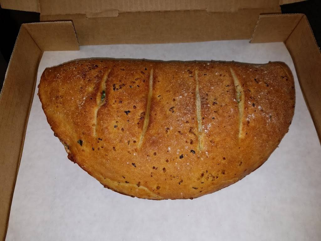 Giovannis Pizza | restaurant | 29320 Lorain Rd, North Olmsted, OH 44070, USA | 4406410000 OR +1 440-641-0000