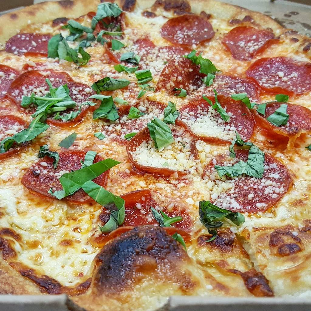 Wolfgang Puck Express | restaurant | 4600 International Gateway, Columbus, OH 43219, USA | 6146817166 OR +1 614-681-7166