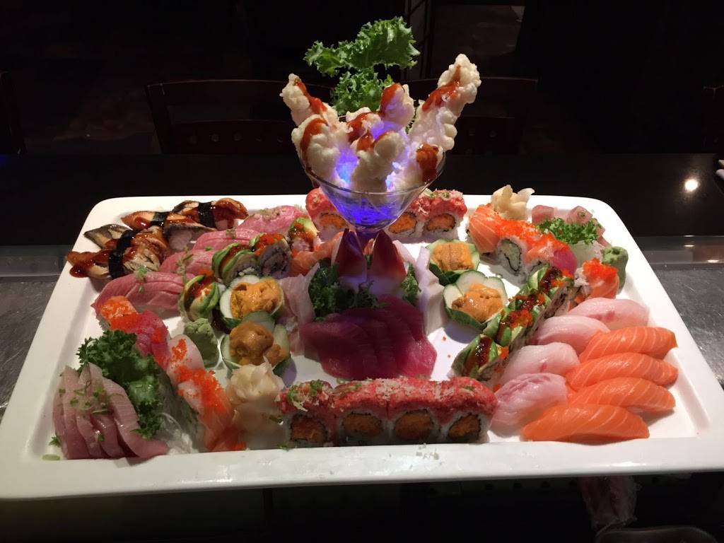 Fuji Sushi & Japanese restaurant | restaurant | 238, W56, New York, NY 10019, USA | 2125869888 OR +1 212-586-9888