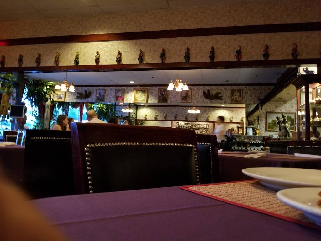 Singha Thai Restaurant | restaurant | 2237 S 108th St, Milwaukee, WI 53227, USA | 4145411234 OR +1 414-541-1234