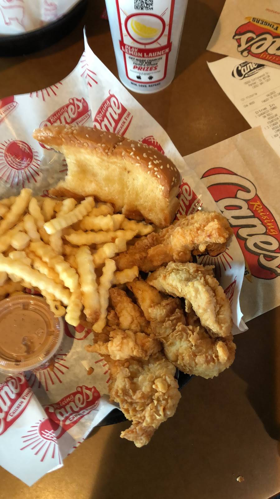 Raising Canes Chicken Fingers | meal takeaway | 18200 Cottonwood Dr, Parker, CO 80138, USA | 3038411207 OR +1 303-841-1207