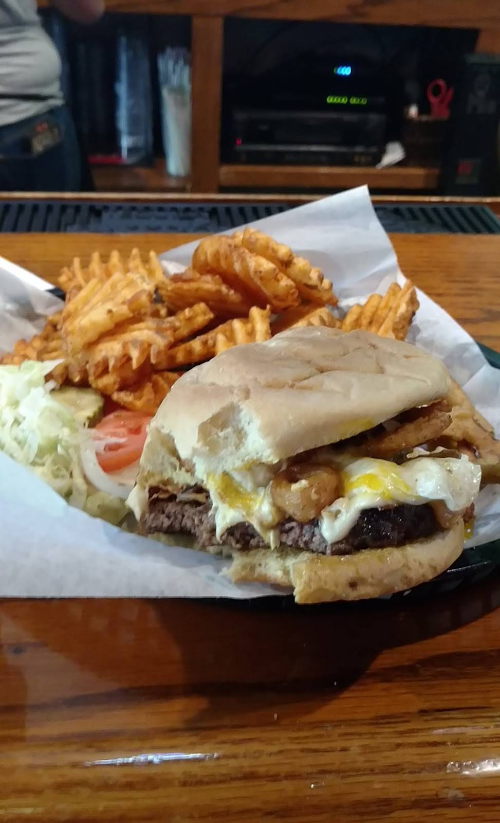 Uncle Bucks Bar & Grill | restaurant | 518 Church St, Ottumwa, IA 52501, USA | 6416824449 OR +1 641-682-4449