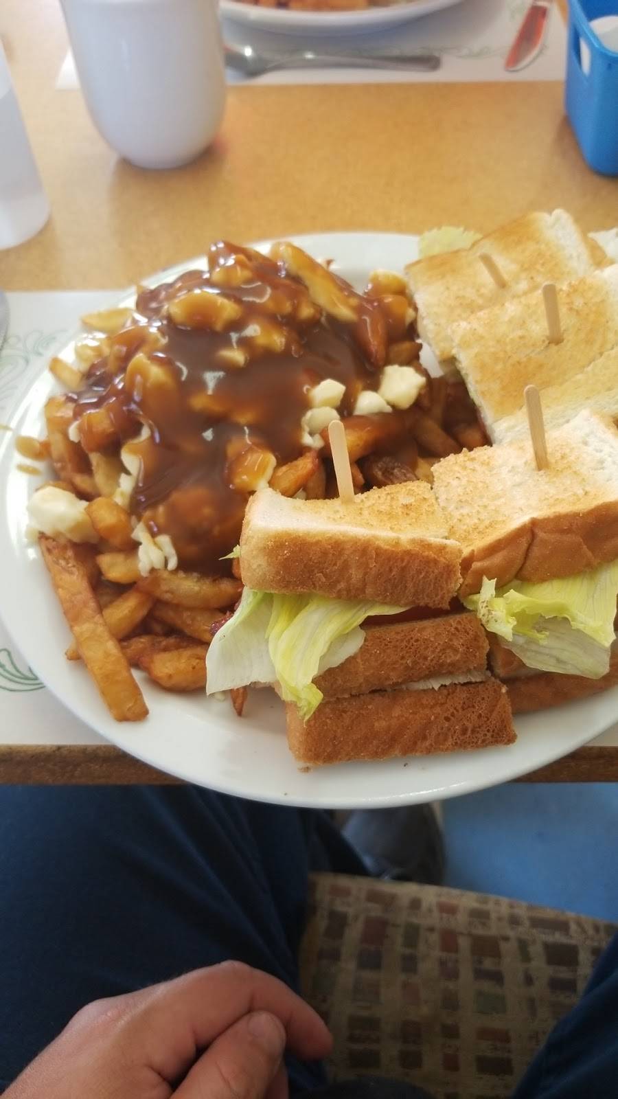 Restaurant Le Ronfleur | restaurant | 177 Chemin de Montréal E, Gatineau, QC J8M 1C8, Canada | 8192815169 OR +1 819-281-5169