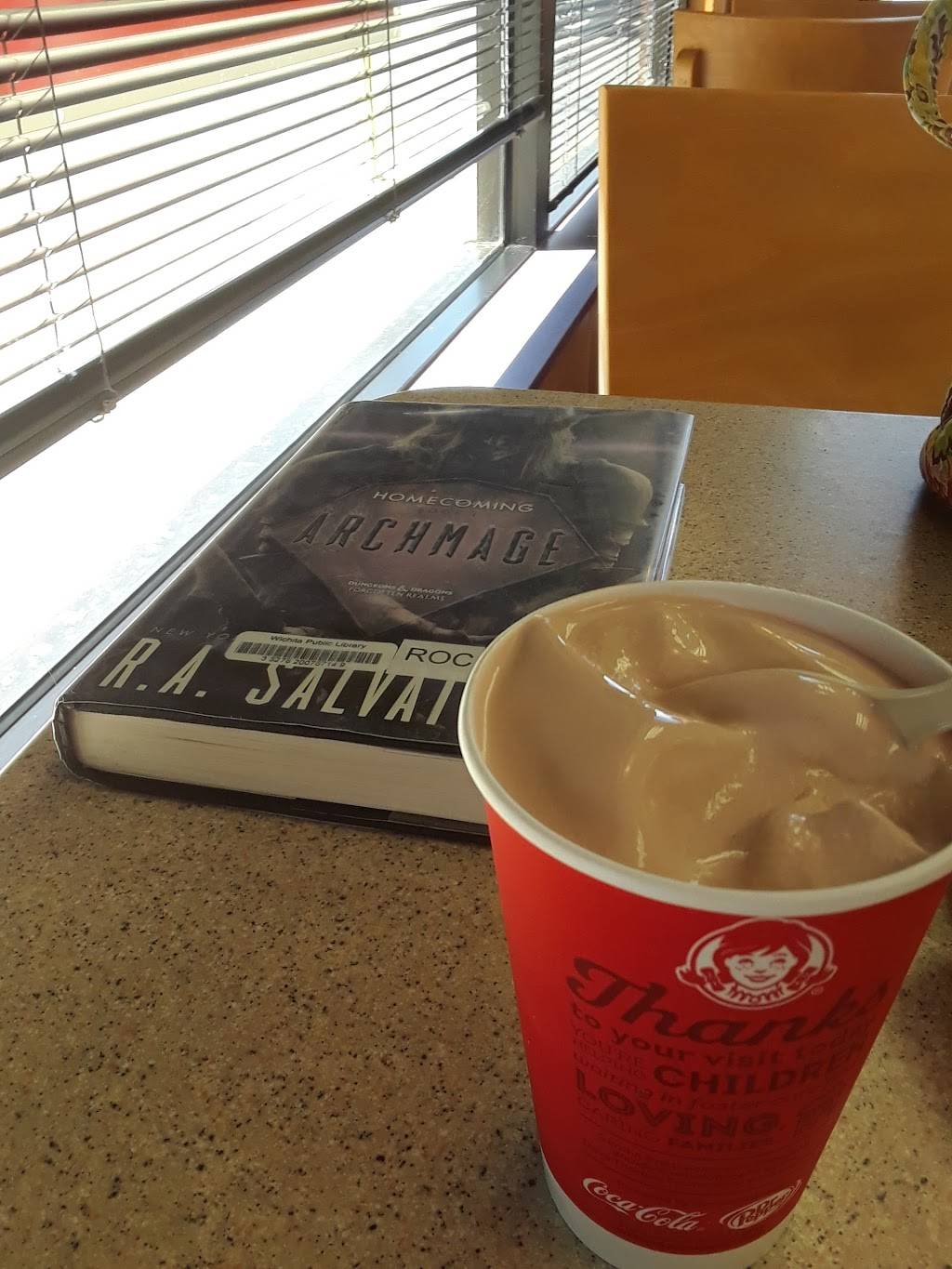 Wendys | restaurant | 160 S Rock Rd, Wichita, KS 67207, USA | 3166520441 OR +1 316-652-0441