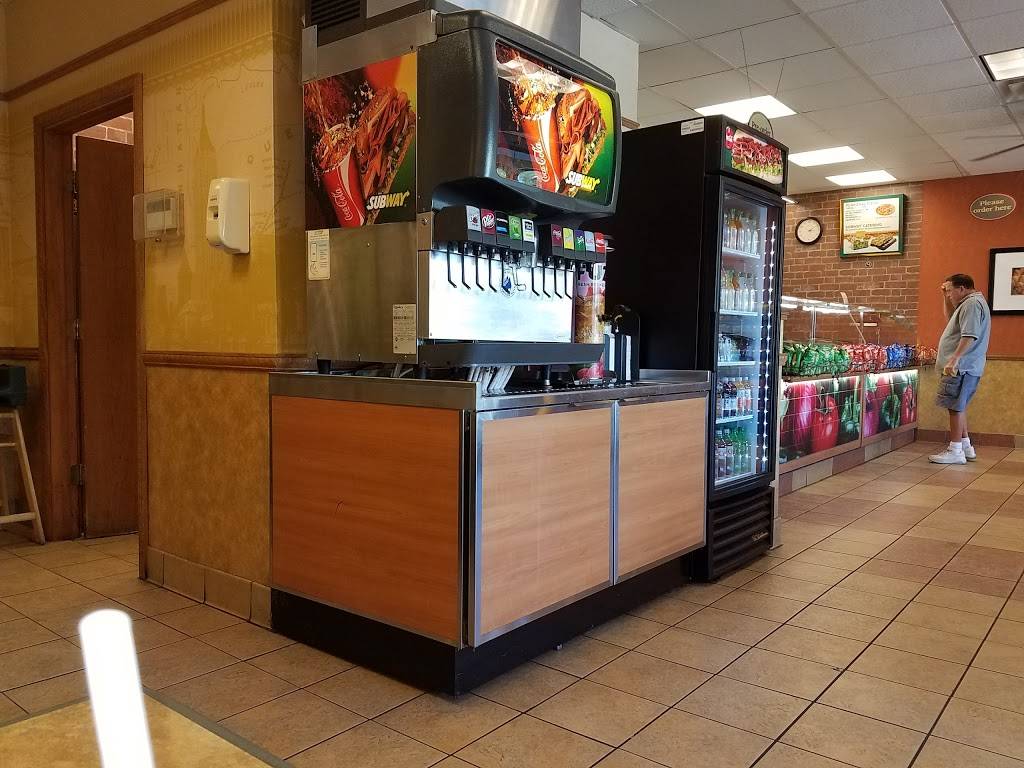 Subway | restaurant | 1120 Delafield St, Waukesha, WI 53188, USA | 2622328263 OR +1 262-232-8263