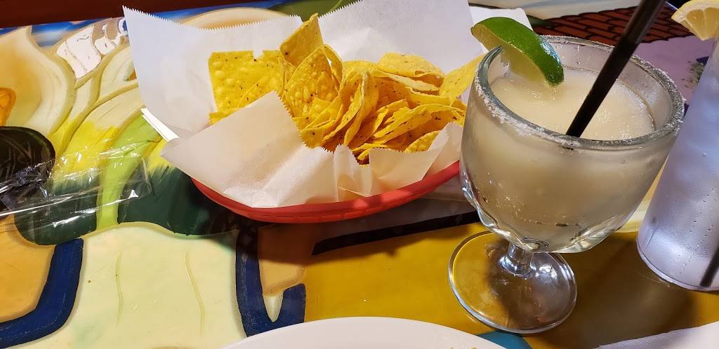 El Pueblito | restaurant | 2143 Jacksboro Pike, LaFollette, TN 37766, USA | 4235668696 OR +1 423-566-8696