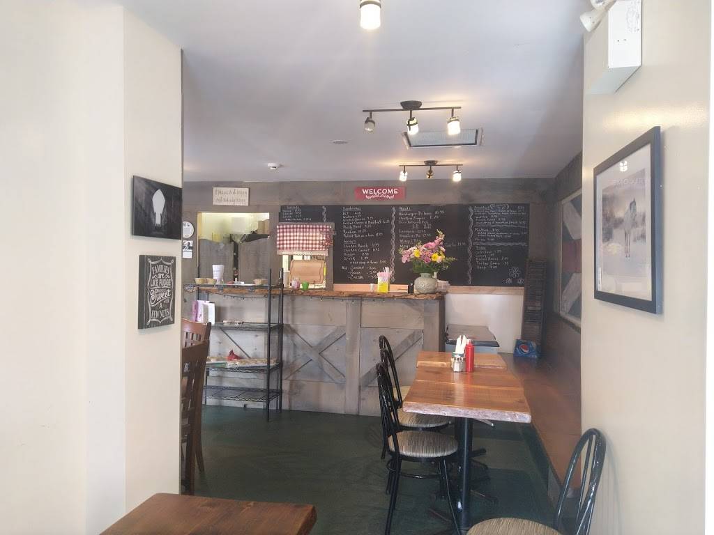 Watsons Bistro | restaurant | 1691 hwy 2 east, Kingston, ON K7L 4V1, Canada | 6135319555 OR +1 613-531-9555