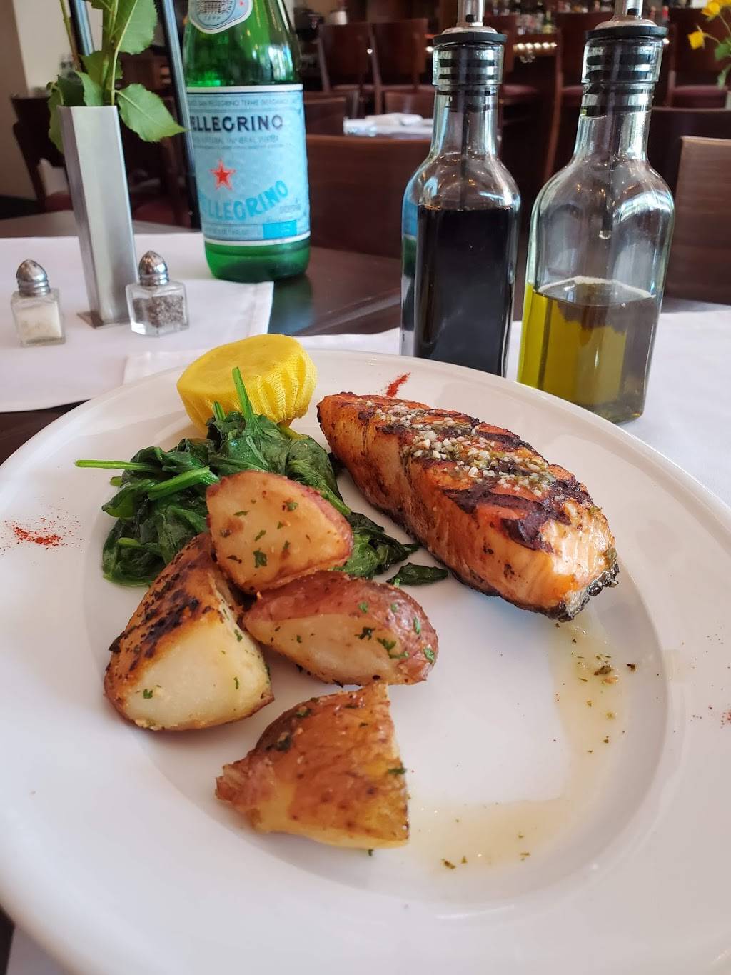 Ortomare Ristorante Pizzeria | restaurant | 994 Columbus Ave, New York, NY 10025, USA | 2126652970 OR +1 212-665-2970