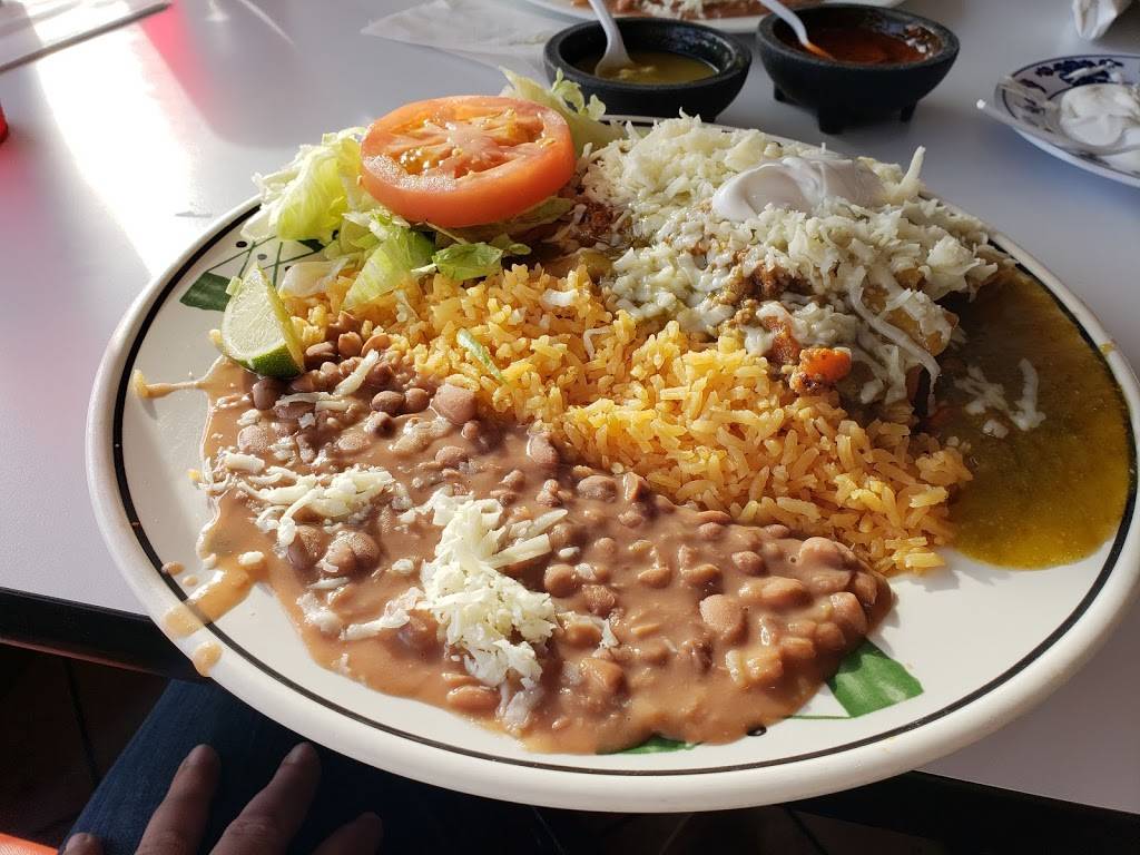 El Pueblito Mexican Grill #2 | restaurant | 1805 Howard St, Evanston, IL 60202, USA | 8473284611 OR +1 847-328-4611