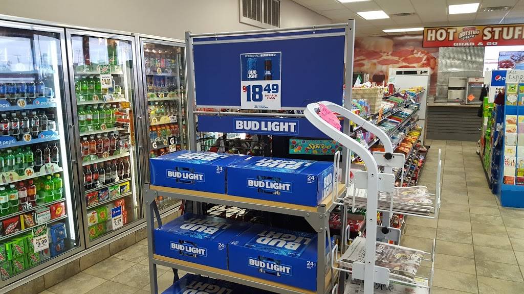 Hot Stuff Pizza | restaurant | 234 S Main St, Seymour, WI 54165, USA | 9208337790 OR +1 920-833-7790