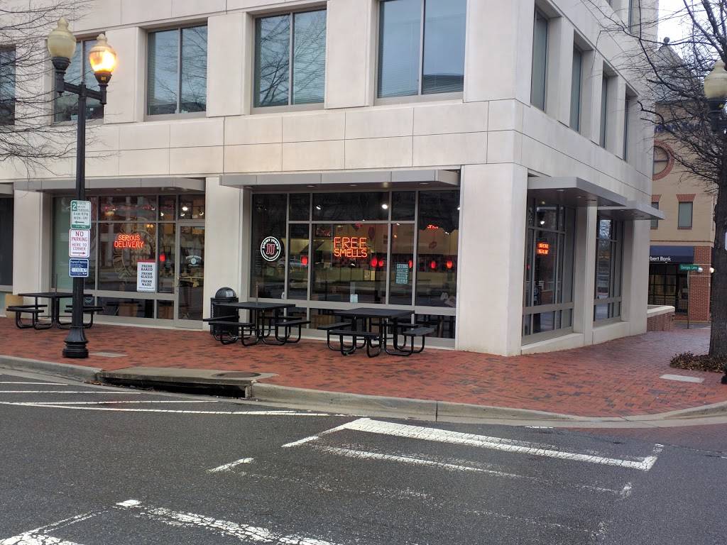 Jimmy Johns | meal delivery | 330 John Carlyle St Suite 140, Alexandria, VA 22314, USA | 7038365160 OR +1 703-836-5160