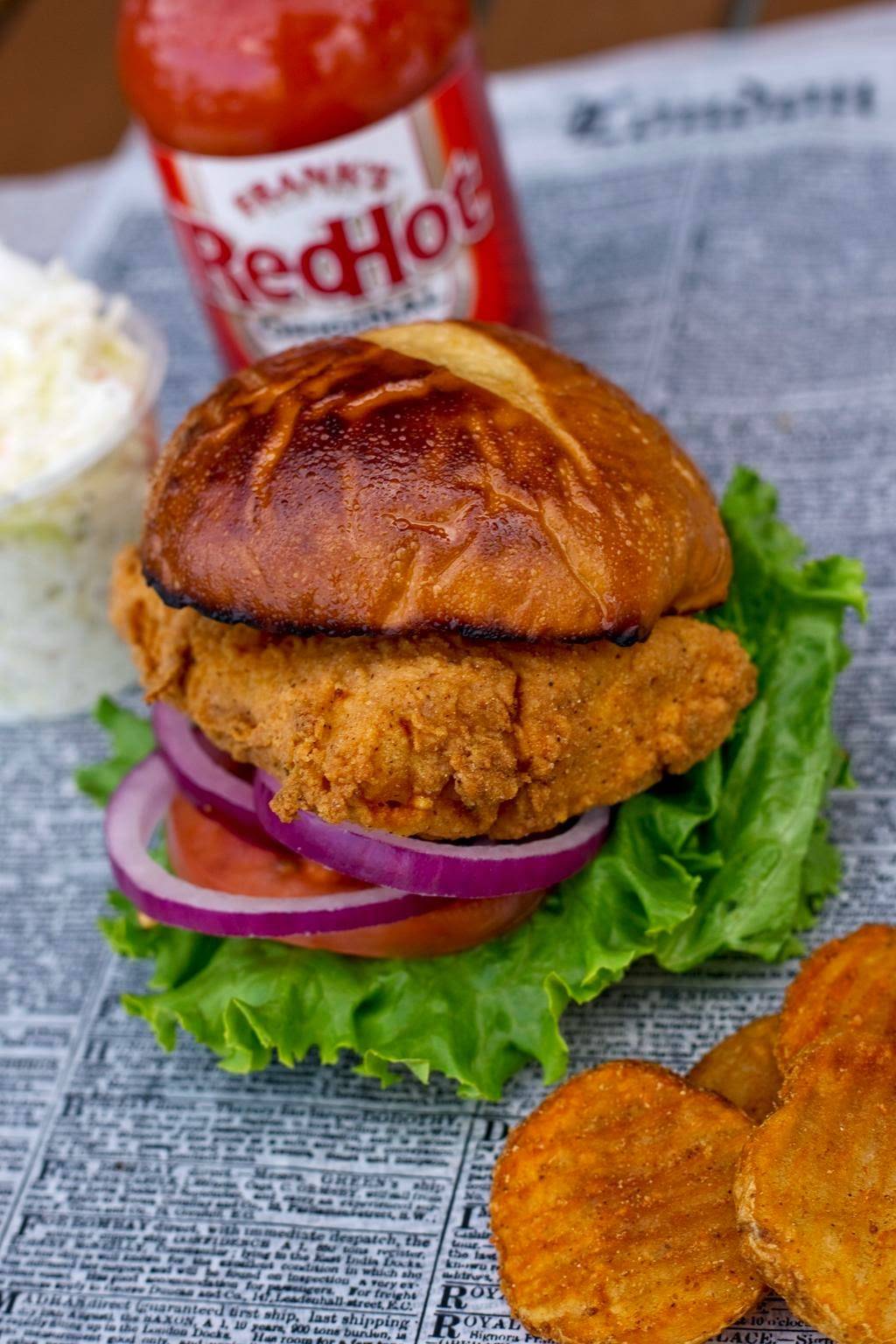 Caplingers Fresh Catch | restaurant | 7460 Shadeland Ave, Indianapolis, IN 46250, USA | 3172887263 OR +1 317-288-7263