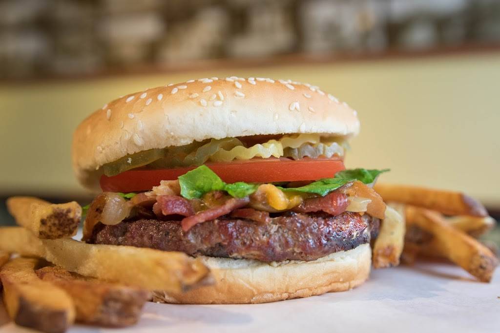 Wrigleyville Grill | restaurant | 602 Northwest Loop 410 #146, San Antonio, TX 78216, USA | 2103699833 OR +1 210-369-9833