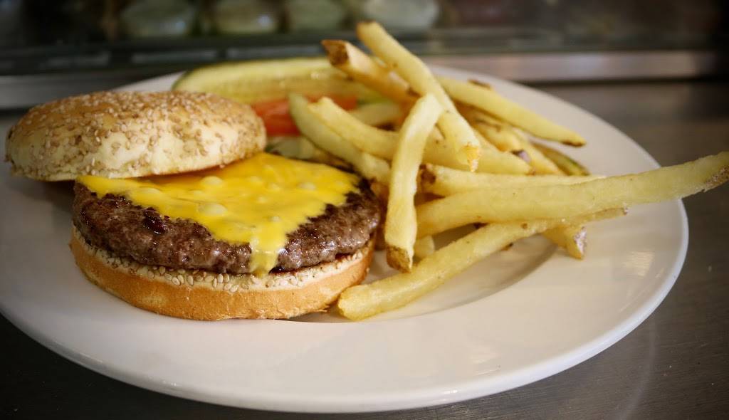 Leonardos | restaurant | 800 N La Fox St, South Elgin, IL 60177, USA | 8477429690 OR +1 847-742-9690