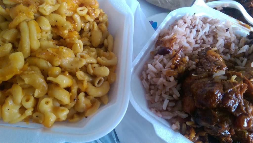 Chris | restaurant | 613 Nostrand Ave, Brooklyn, NY 11216, USA | 3472401669 OR +1 347-240-1669