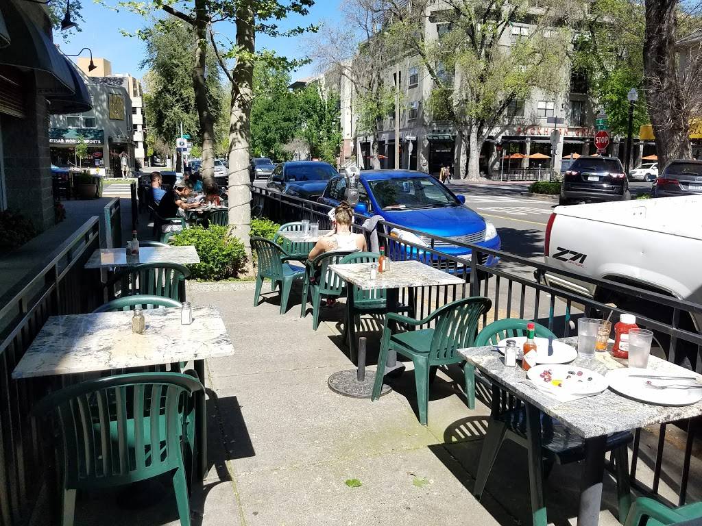 Crepeville | restaurant | 1730 L St, Sacramento, CA 95814, USA | 9164441100 OR +1 916-444-1100