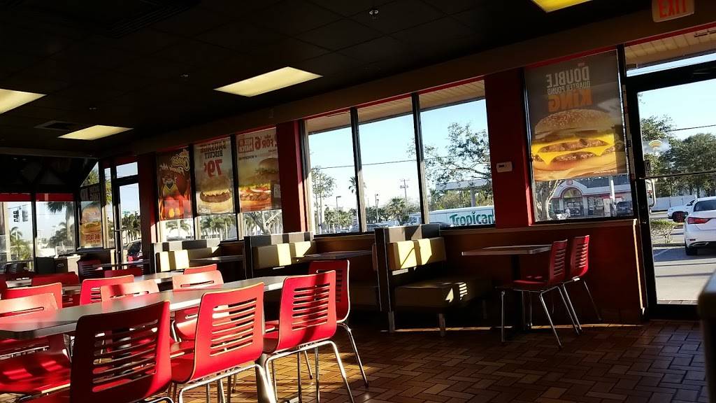 Burger King | restaurant | 9031 Old Dixie Hwy, Lake Park, FL 33403, USA | 5618420699 OR +1 561-842-0699
