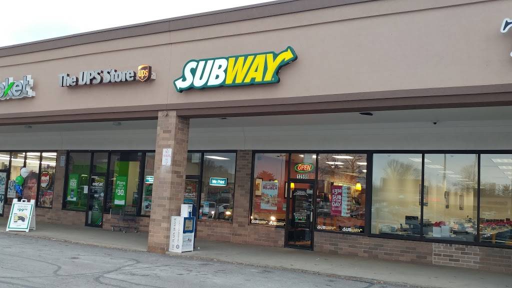Subway | restaurant | 12598 Rockside Rd, Garfield Heights, OH 44125, USA | 2164755755 OR +1 216-475-5755