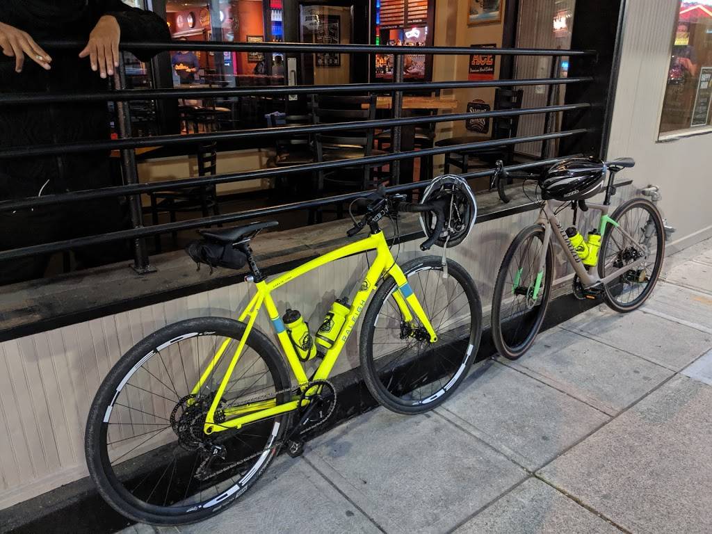 City Tap and The Attic | restaurant | 110 N Main St, Bowling Green, OH 43402, USA | 4193520090 OR +1 419-352-0090