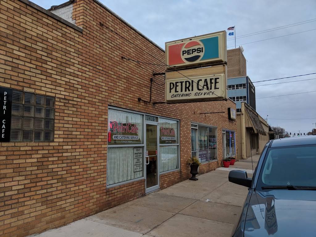 Petri Cafe | cafe | 1416 20th St, Granite City, IL 62040, USA | 6188769443 OR +1 618-876-9443