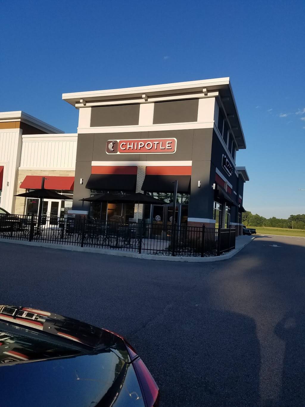 Chipotle Mexican Grill | restaurant | 4100 Humber Rd Ste 108, Winterville, NC 28590, USA | 2523530111 OR +1 252-353-0111