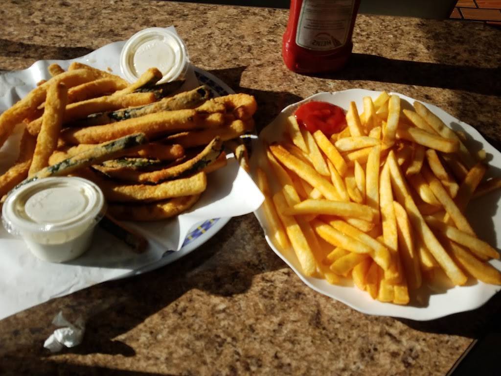 Gus Junior | restaurant | 2014, 444 W Mill St, San Bernardino, CA 92401, USA | 9093816166 OR +1 909-381-6166