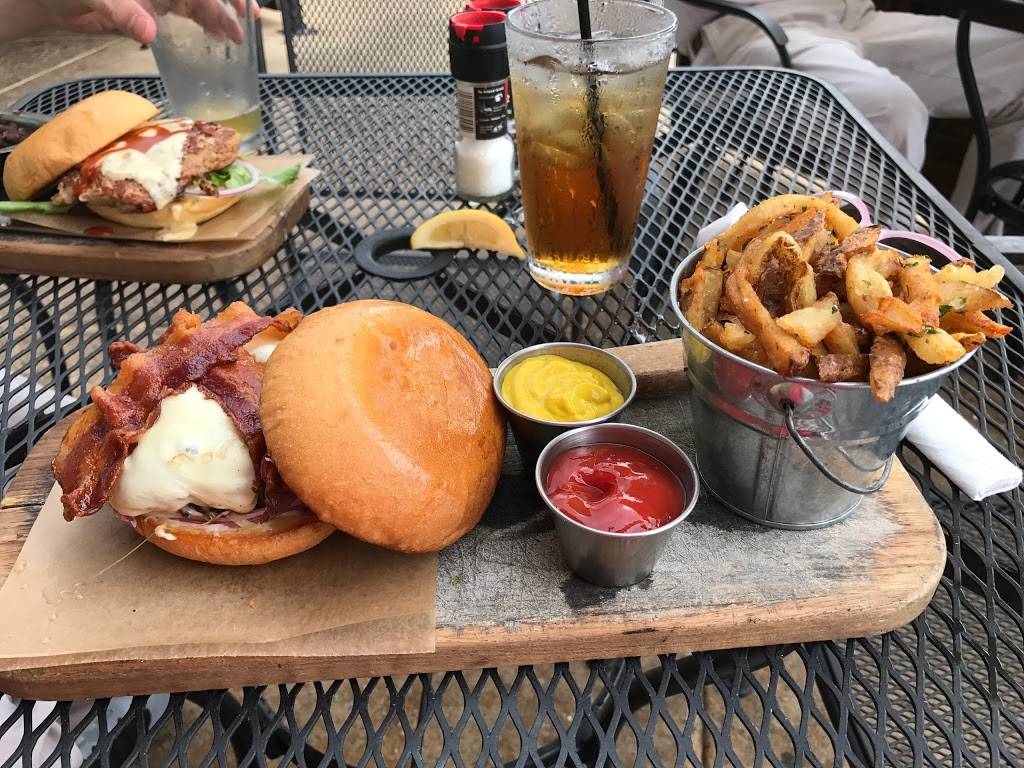 The Avenue Pub | restaurant | 405 23rd Ave, Tuscaloosa, AL 35401, USA | 2057594900 OR +1 205-759-4900