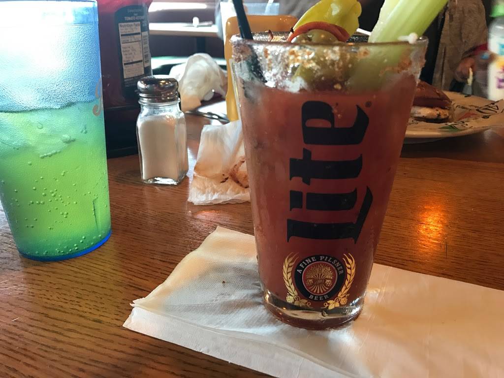 Bullpen Luxury Bar & Grill | restaurant | 9318 Indianapolis Blvd, Highland, IN 46322, USA | 2199249300 OR +1 219-924-9300