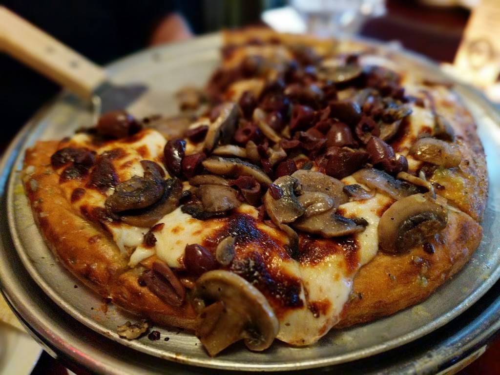 Joey’s Z Pita | restaurant | 217 Main St, Port Jefferson, NY 11777, USA | 6314767510 OR +1 631-476-7510