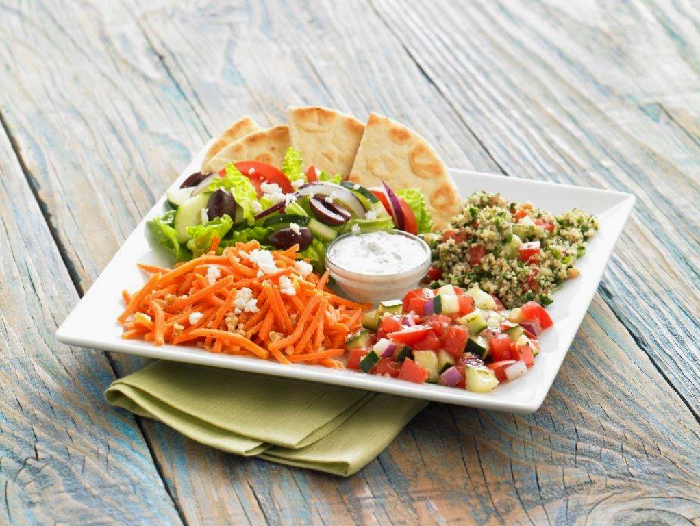 Daphnes | restaurant | 3573 E Foothill Blvd, Pasadena, CA 91107, USA | 6263167480 OR +1 626-316-7480