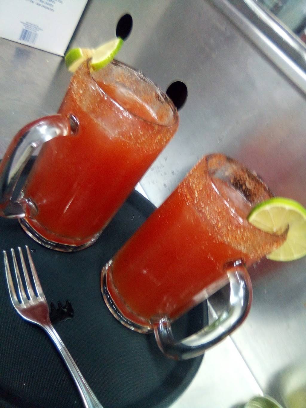 Las Comadres Mexican Restaurant | restaurant | 813 10th St, North Chicago, IL 60064, USA | 8476726347 OR +1 847-672-6347