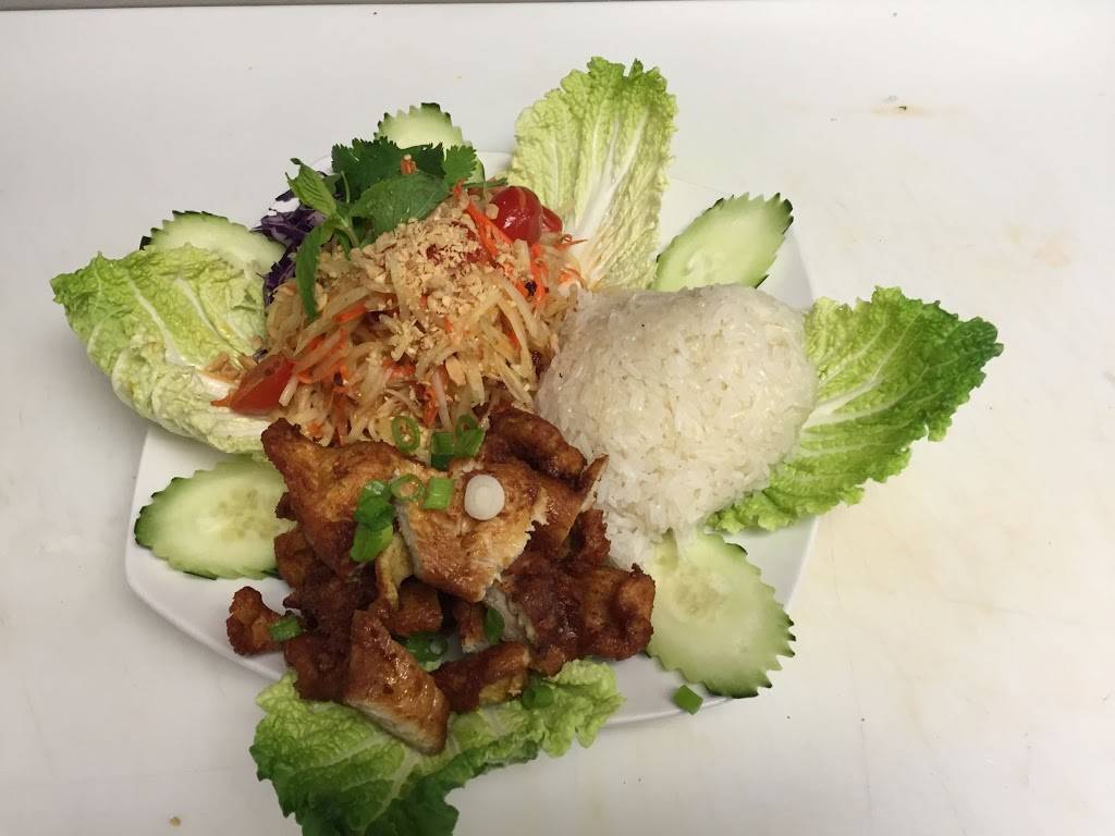 Totties Asian Kitchen | restaurant | 6245 E Bell Rd #105, Scottsdale, AZ 85254, USA | 4809910559 OR +1 480-991-0559