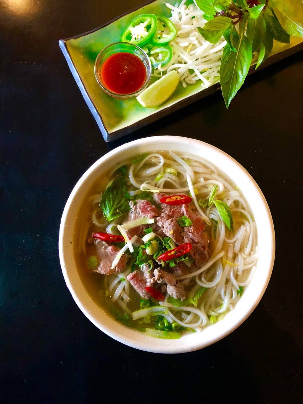 Lemon Grass Restaurant | restaurant | 601 Munroe St, Sacramento, CA 95825, USA | 9164864891 OR +1 916-486-4891