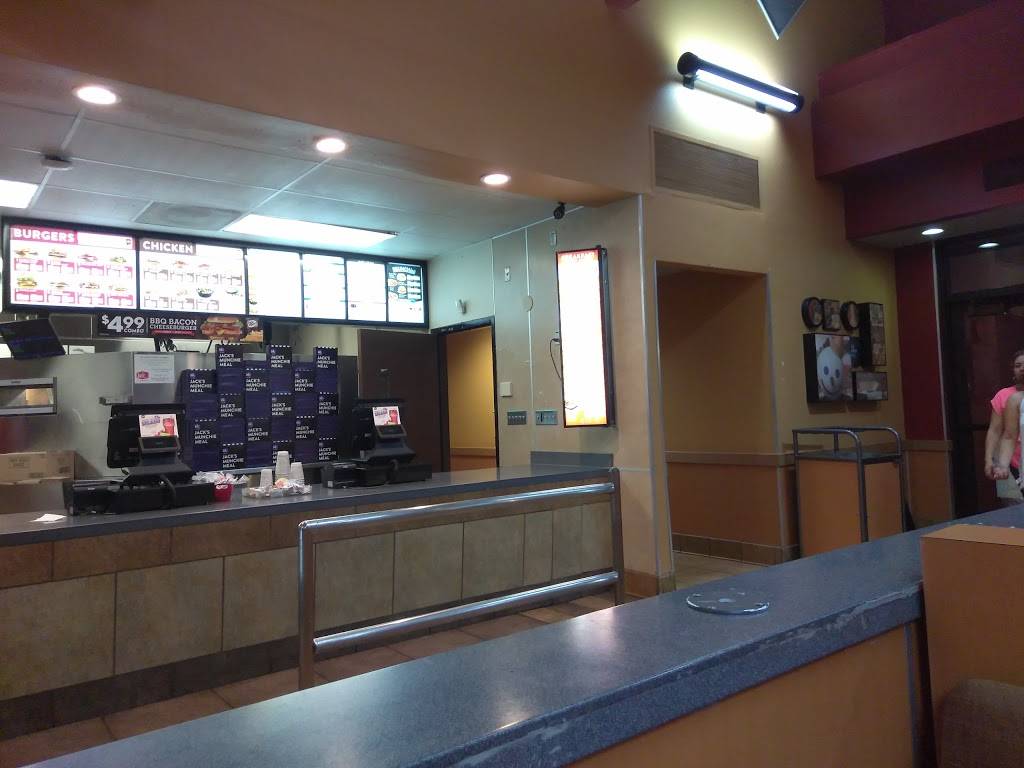 Jack in the Box | restaurant | 2100 Culebra Rd, San Antonio, TX 78228, USA | 2107349510 OR +1 210-734-9510