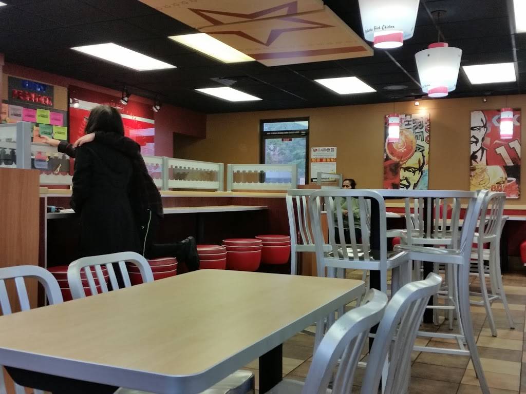 KFC | restaurant | 12611 SE 38th St, Bellevue, WA 98006, USA | 4256412949 OR +1 425-641-2949